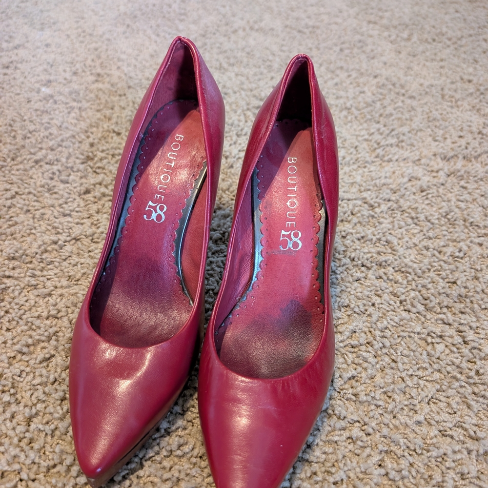 Boutique 58 Women's Burgundy Heels